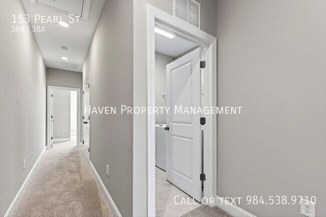 Building Photo - 153 Pearl St