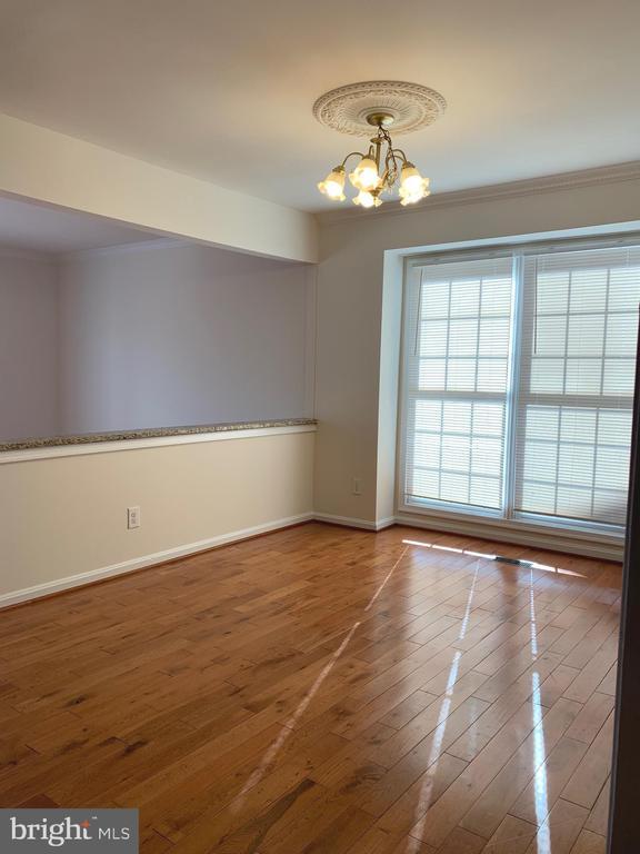 Building Photo - 507 Falkirk Ct