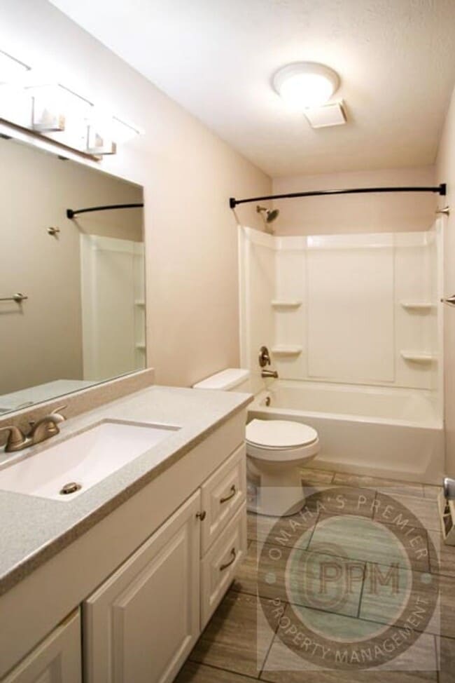 Building Photo - 11652-11654 Camden Ave