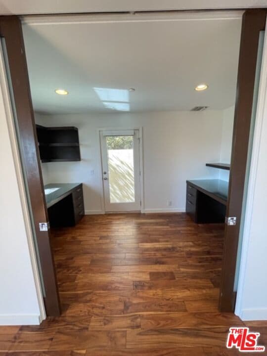 Building Photo - 6441 Bryn Mawr Dr