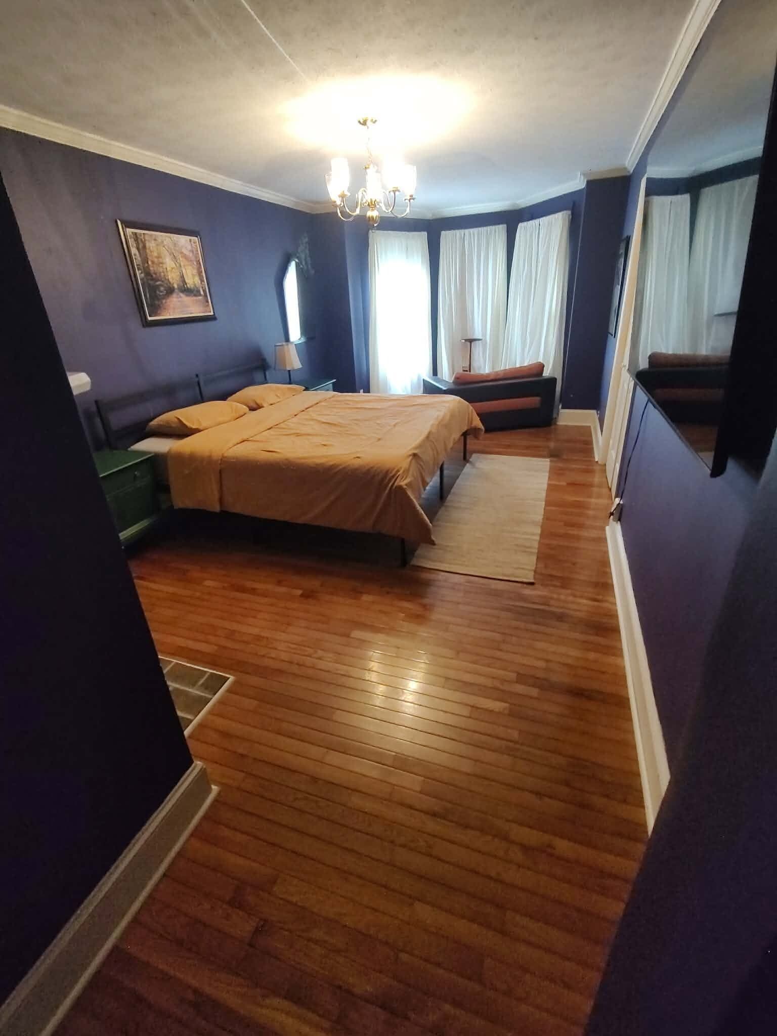 1st bedroom comes with a king-sized bed and 70" 4k 120hz TV - 15493 Siesta Ave
