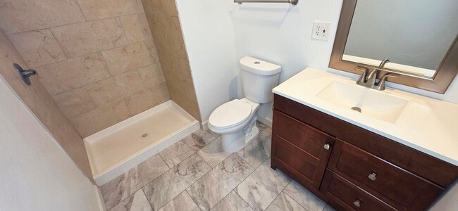 Building Photo - 3701 Laguna Way