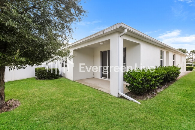 Building Photo - 32869 Woodthrush Way