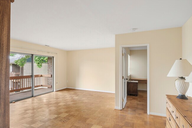 Building Photo - 5019 Green Mountain Cir