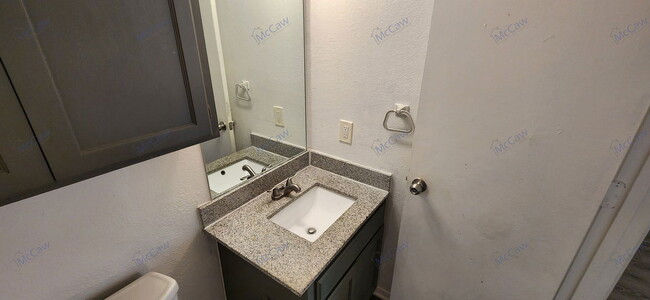Building Photo - 3820 Coates Cir