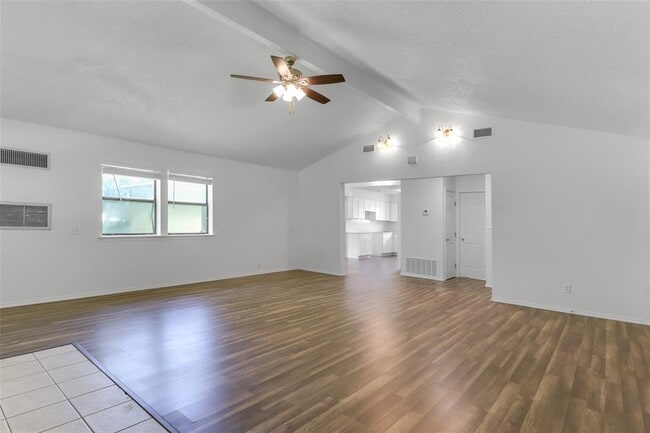 Building Photo - 2509 Sumac Ln