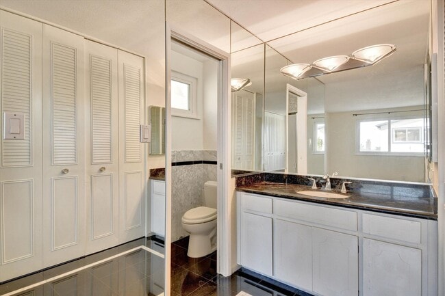 Building Photo - Spacious & Stylish Home in Pacifica’s Desirable Fairmont Neighborhood