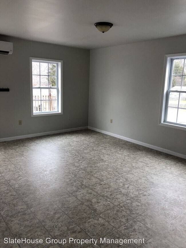 Building Photo - 527 S State St