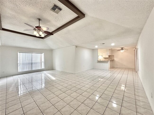 Building Photo - 6115 Briar Terrace Dr