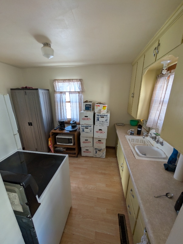 Building Photo - 3512 Fenwick Ave