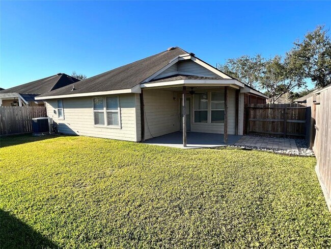 Building Photo - 6143 Galloway Ln