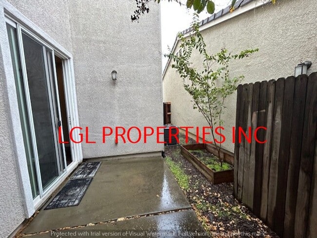 Building Photo - 3060 Tice Creek Way
