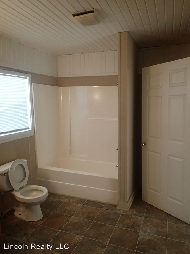 Building Photo - 3 br, 2 bath House - 621 Mathis St