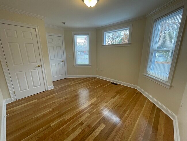 Building Photo - 182 East St