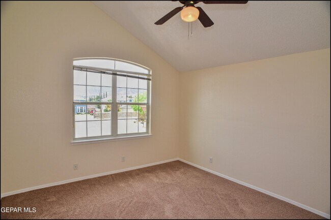 Building Photo - 4613 Robert Holt Dr