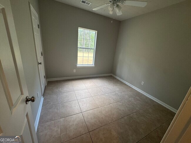 Building Photo - 10226 Stone St NW