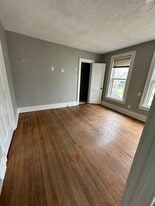 Building Photo - 829 Miller Ave