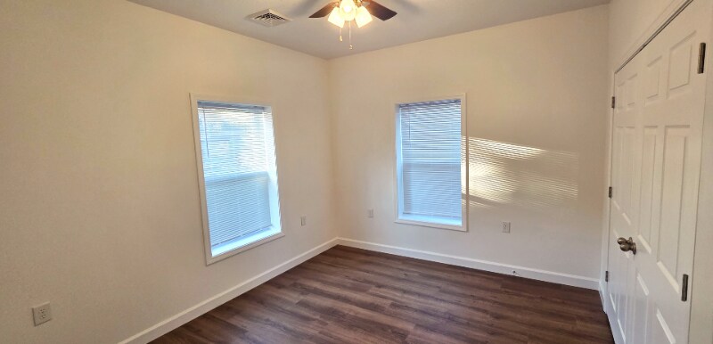 Building Photo - 1235 Perry St