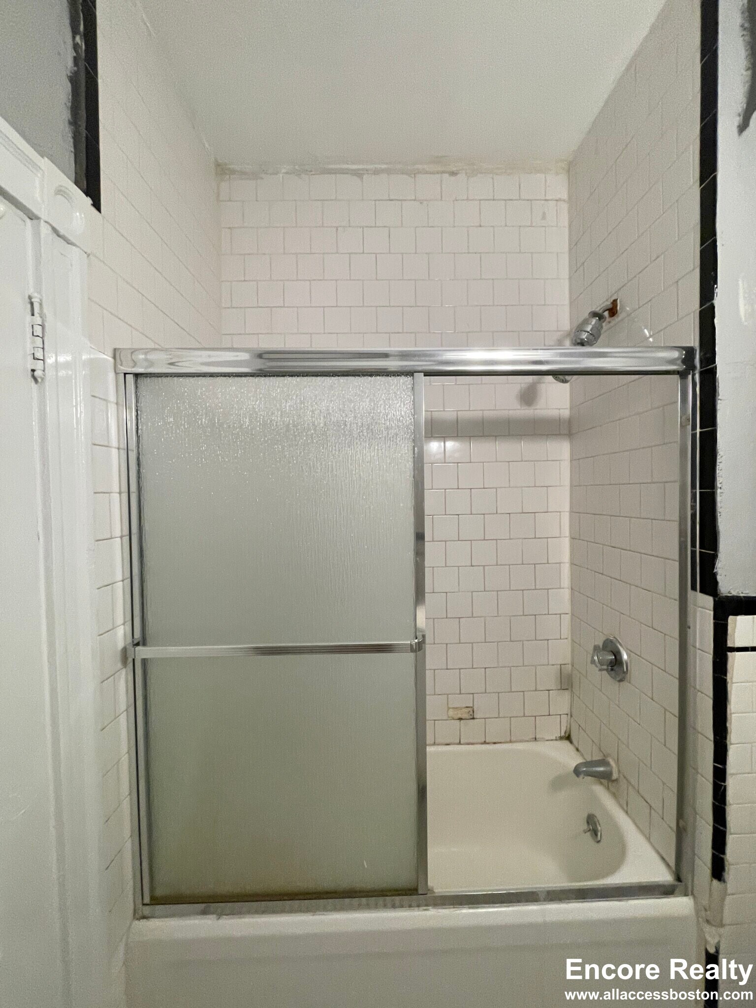 Building Photo - 11 Park St