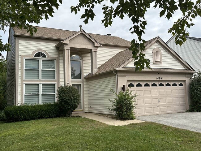Primary Photo - 1469 Braymore Cir W