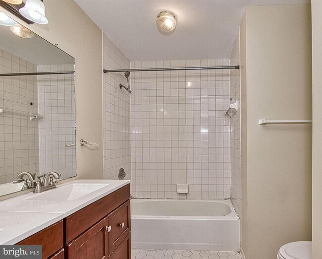 Building Photo - 2205 Cedar Mill Ct