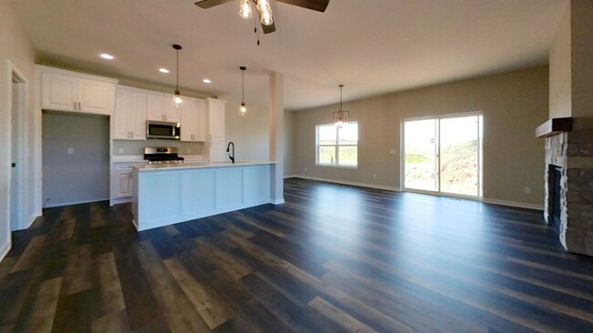Building Photo - 3931 Tanglewood Pl