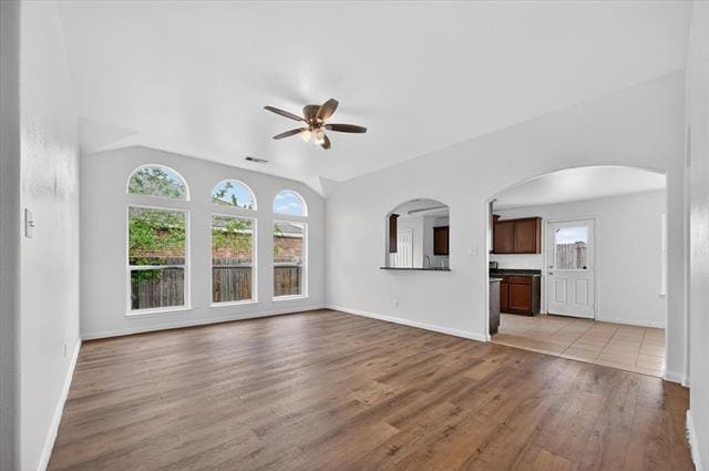 Building Photo - 204 Lamont Rd