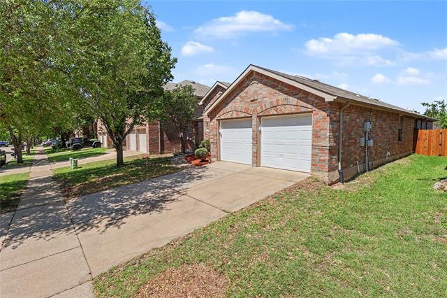 Building Photo - 2313 Becard Dr