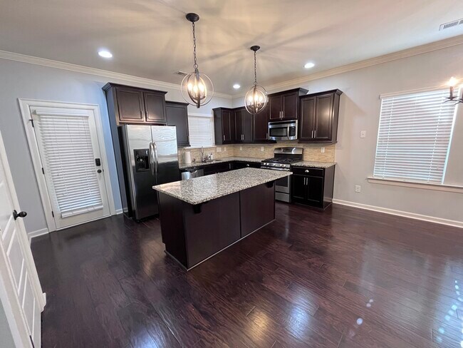 Building Photo - 2491 Mimms Ln