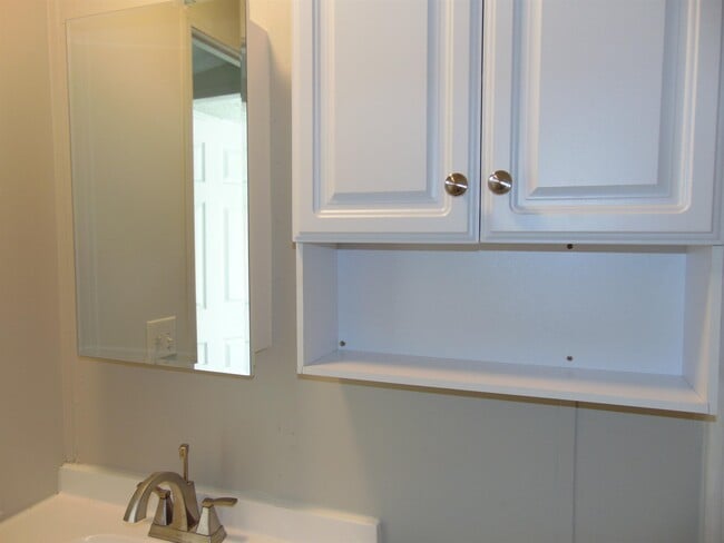 Building Photo - 909 Barrier Ln