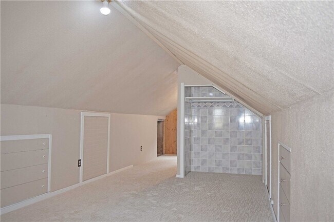 Building Photo - 905 Burchfield Rd