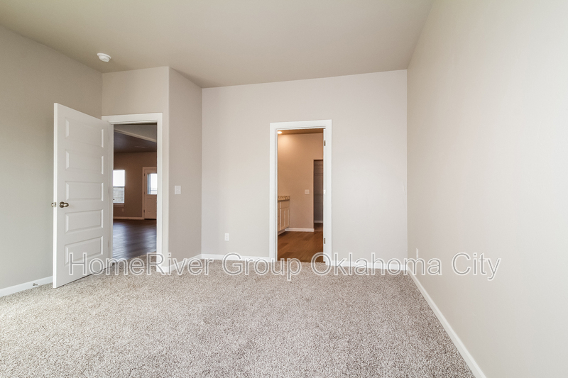 Building Photo - 1604 Ruby Dr