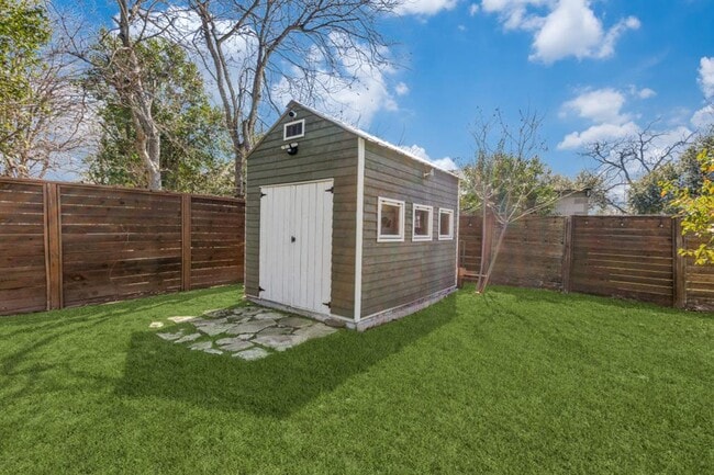 Building Photo - 1113 Taulbee Ln