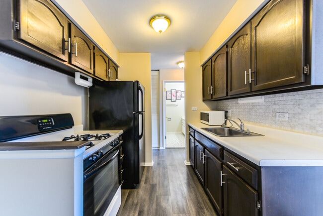 Building Photo - 1475 Rebecca Dr