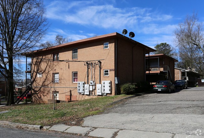 Building Photo - 300 W Trinity Ave