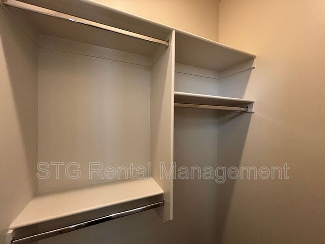 Building Photo - 857 S 4380 W