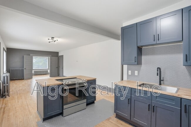 Building Photo - 3433 Portland Ave