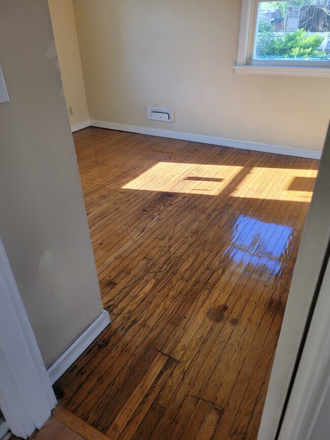 Hardwood floor bedroom #3 - 1611 Clarice Way