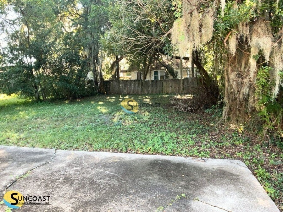 Building Photo - 478 W 58th St