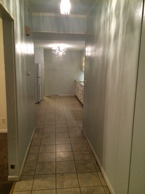 Building Photo - 817 E Jefferson St