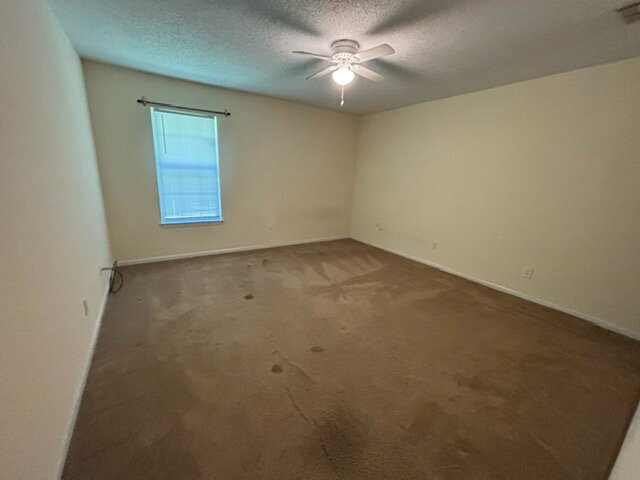 Building Photo - "Charming 2-Bed, 2-Bath Duplex Retreat on ...