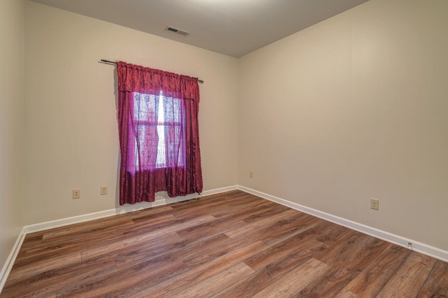 Building Photo - 175 Springfield Meadow Dr