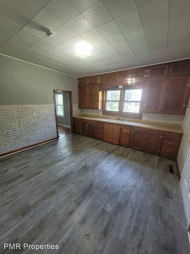 Building Photo - 2 br, 1 bath House - 6323 Sherman Street