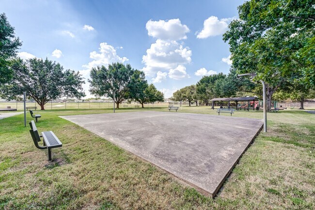 Building Photo - 9206 Beringwood Dr