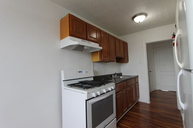 Building Photo - 7436 Thouron Ave