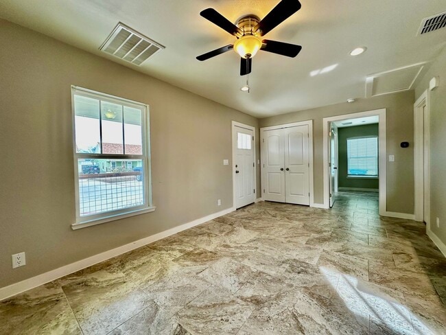 Building Photo - 1 Bedroom Riverside Bungalow