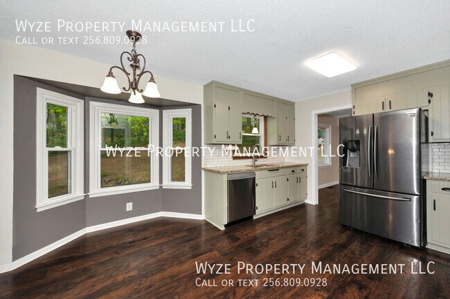 Building Photo - 11311 Mountain Crest Dr SE