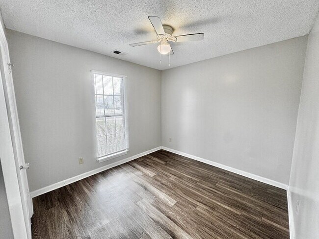 Building Photo - 7312 Countryside Road