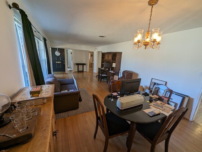 Building Photo - 2956 Randy Lane