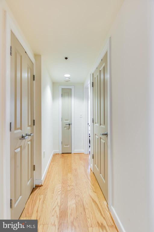 Building Photo - 777 7th St NW